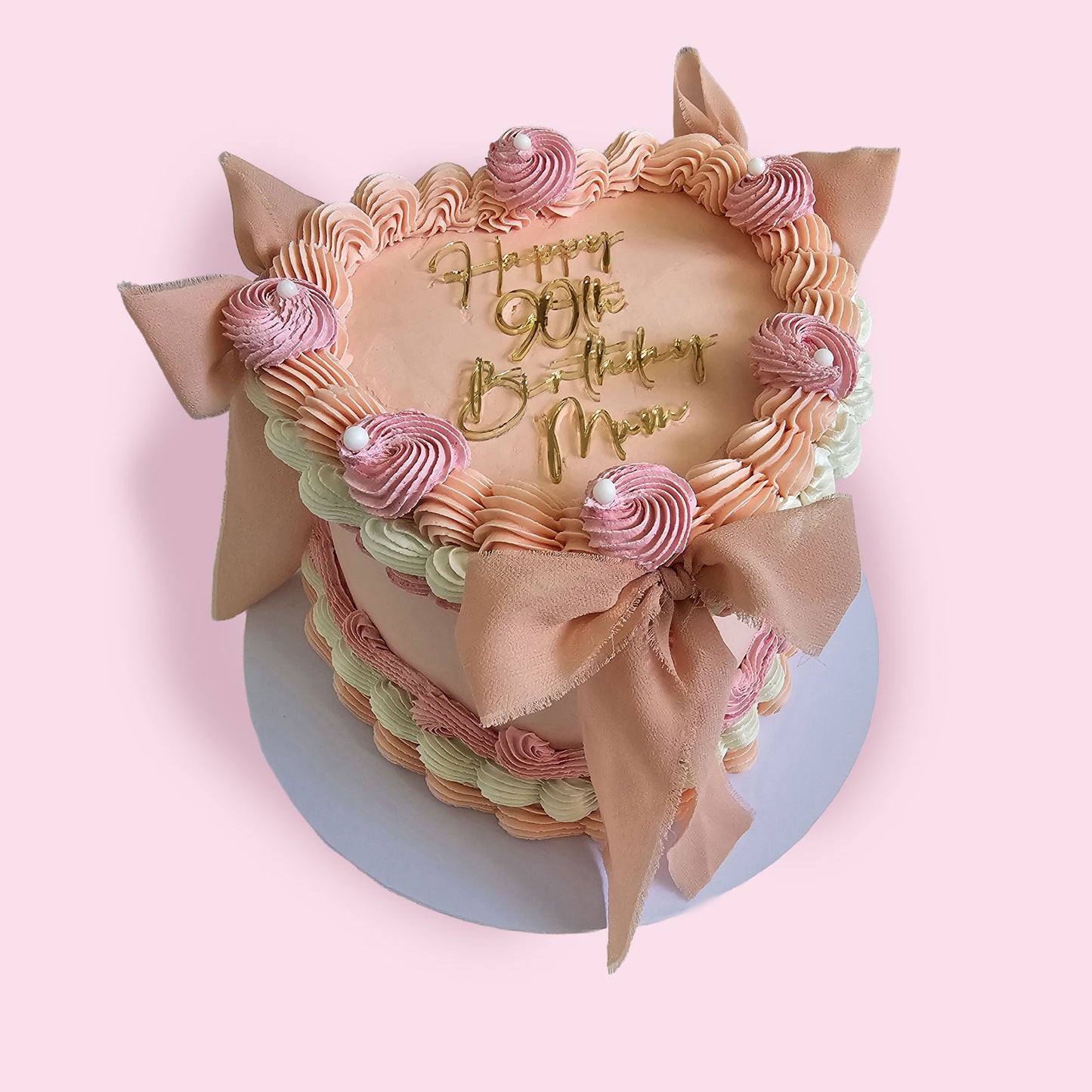 Custom Lambeth heart cake